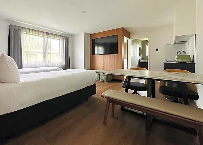 Avero Hotel